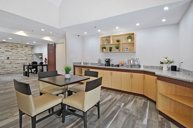 The Alcove Southfield