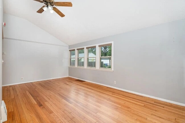 Photo - Northeast Benjamin Street