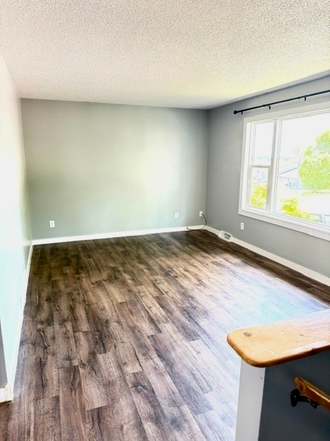 Living Room - 706 Alicia Ct