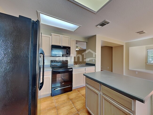 Photo - 10832 Otter Pass