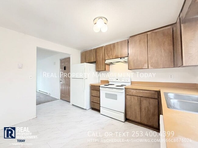 Photo - 450 Pearl St Unit B