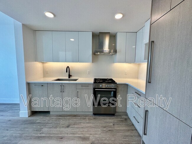 Photo - 1588 Ellis St