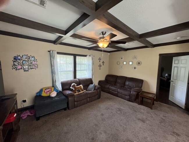 Photo - 413 Schleicher St