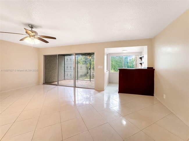 Photo - 5608 NW 19th St