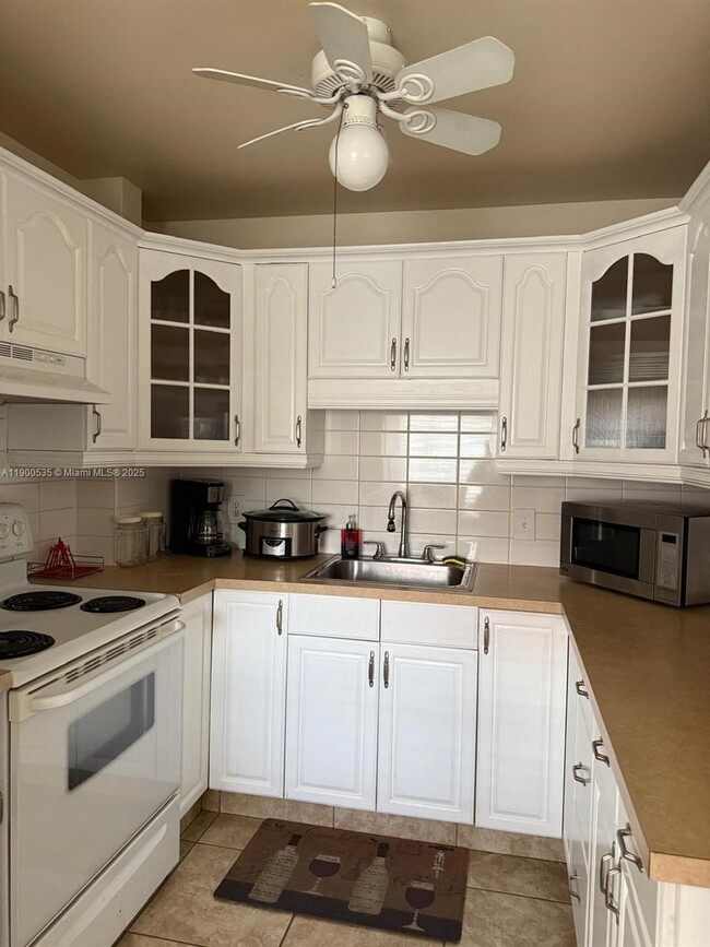 Photo - 22 SE 3rd Terrace Unit 18