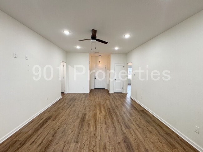 Photo - 565 Fernwood Dr