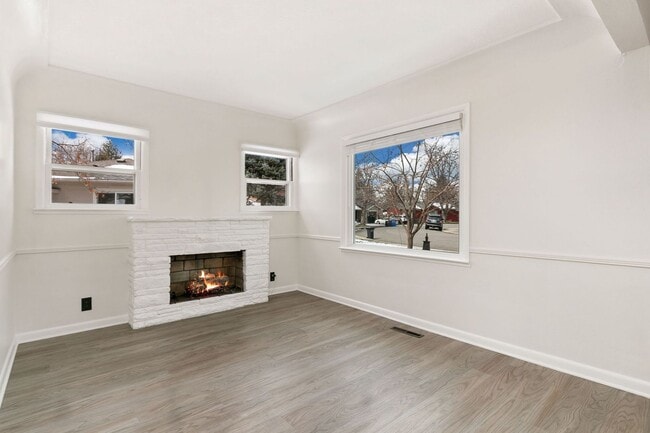 Photo - Charming Lake Loveland Ranch - Cozy Comfort & Unbeatable Location!