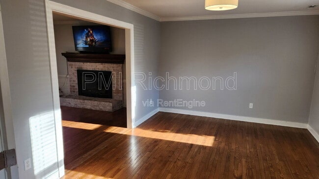 Photo - 2018 Cambridge Dr