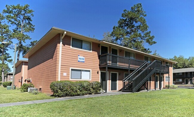 Liv Apartments