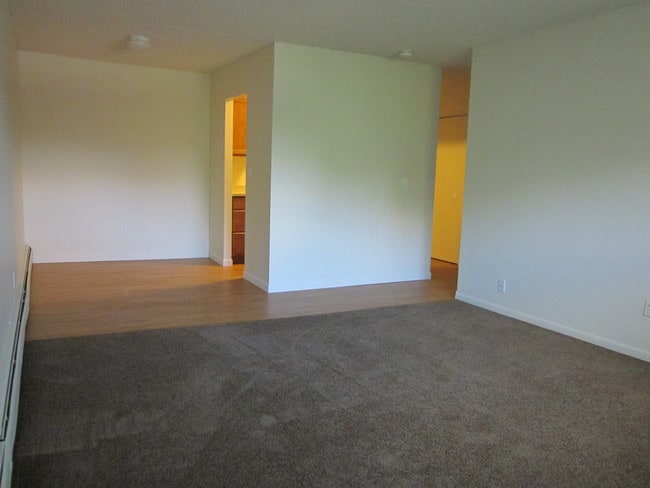 Fairhaven Village Apartments