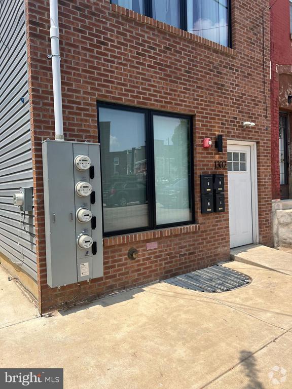 Building Photo - 1302 N 22nd St Rental