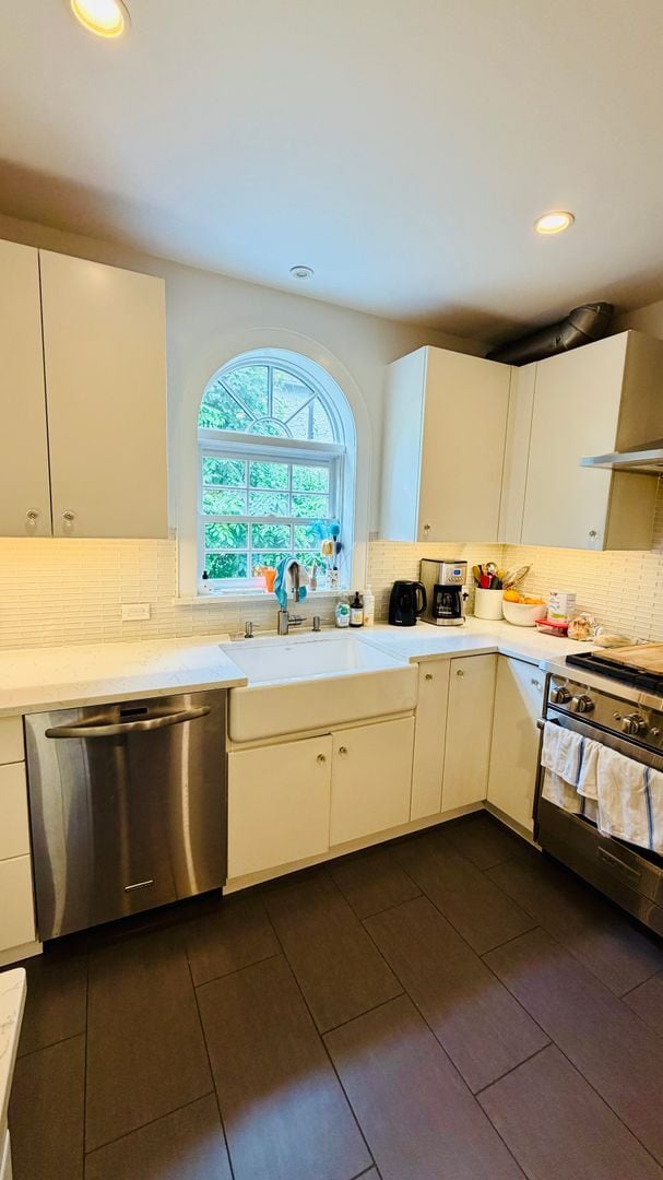 Photo - Elegant 3 Bedroom Tudor with Flexible Living Space