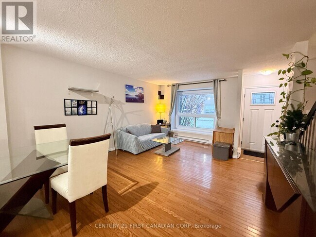 Photo - 253 Taylor St