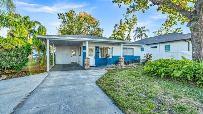 Charming 3-Bedroom Home in the Heart of We... - Charming 3-Bedroom Home in the Heart of We...