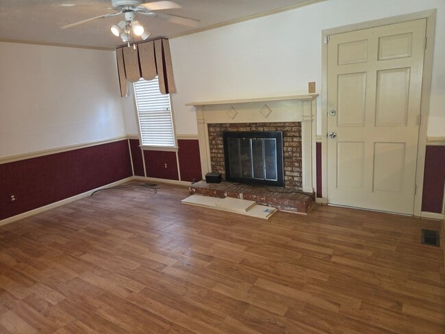 Photo - 1503 Palmer Dr