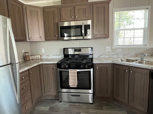 Building Photo - 5172 Champagne Dr