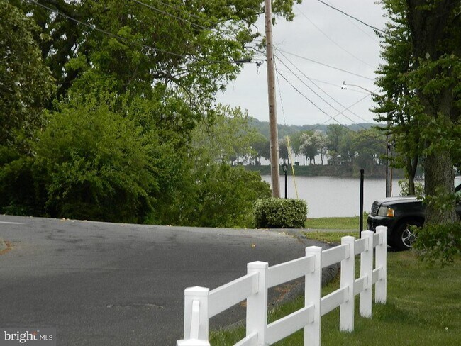 Photo - 41665 Tudor Hall Rd