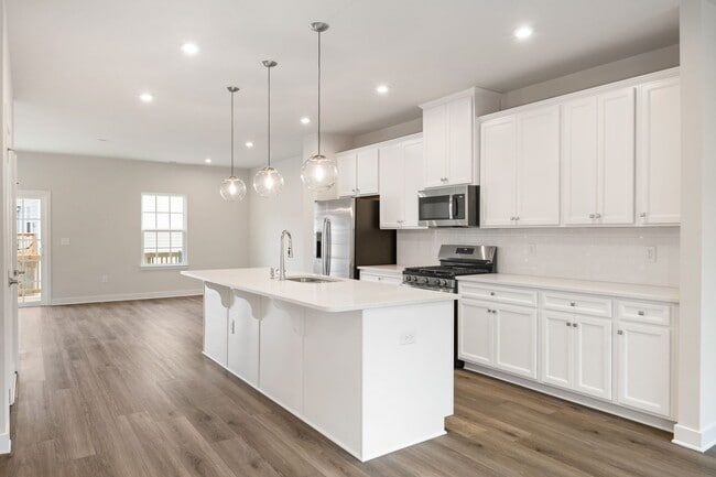 Photo - Available NOW! 4 Bed, 4 Bath in 751-South Neighborhood!