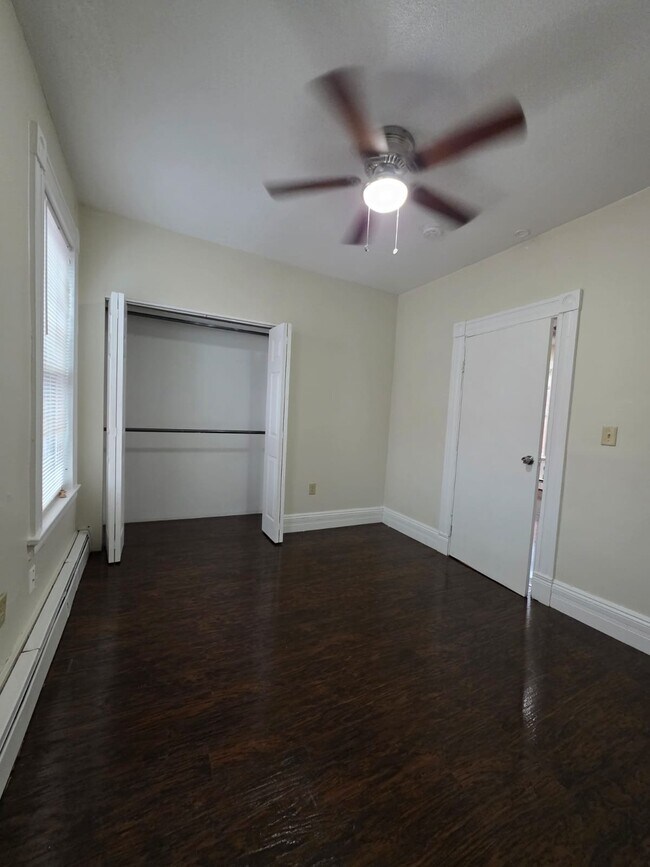 23-25-25 Whitmore St Unit 3rd Floor