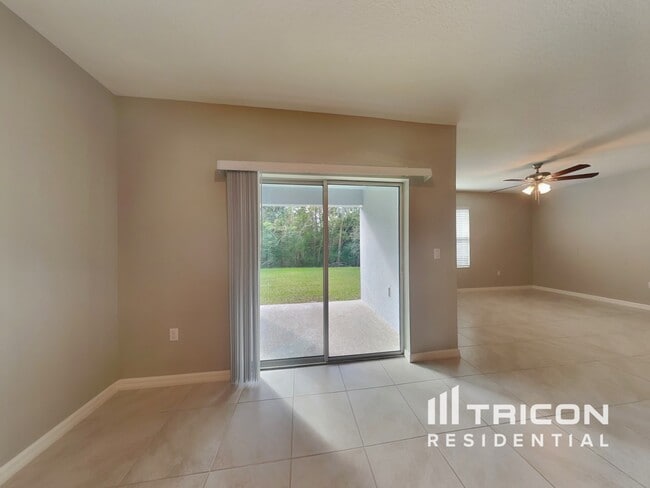 Photo - 3669 Crimson Clover Dr