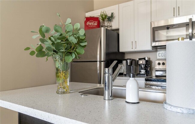 Photo - 625 S Goodman St