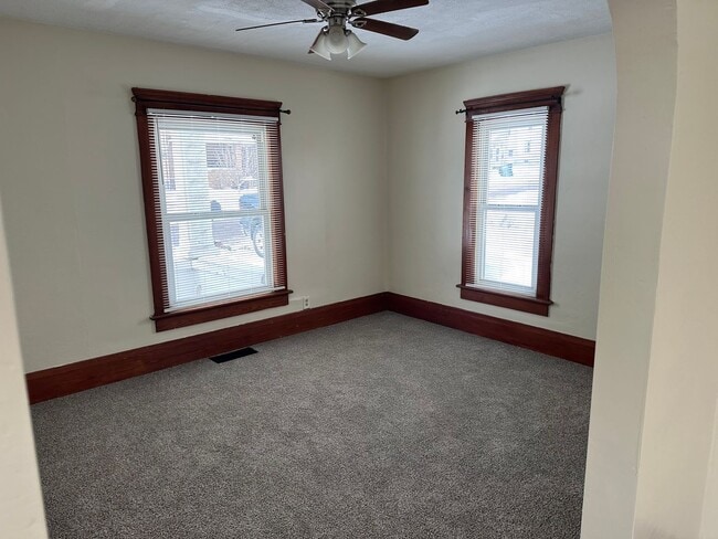 Photo - 3 bedrooms & 1 bath Colonial home