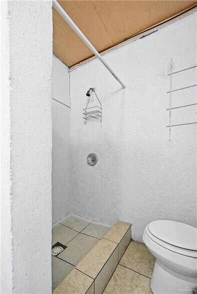 Photo - 8516 Hendrix Ave Unit 6