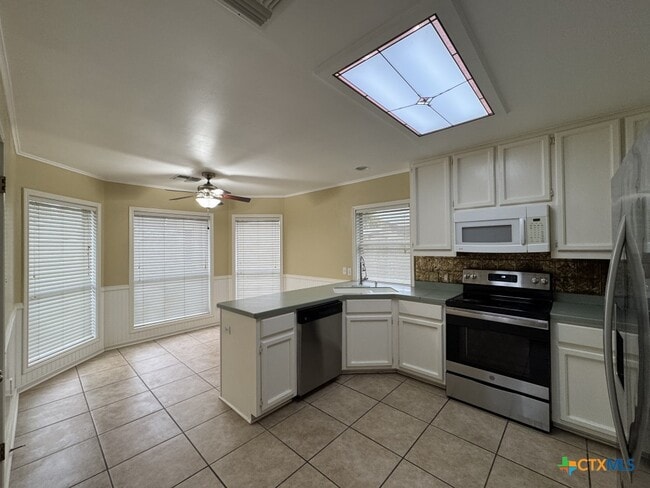 Photo - 304 Ashland Creek
