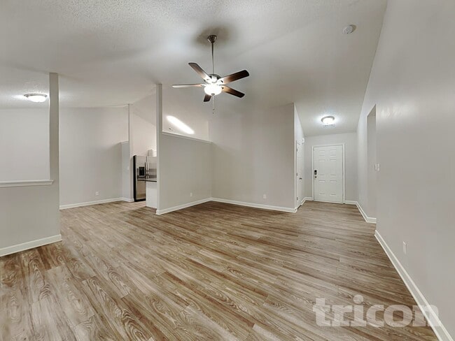 Photo - 428 Glencroft Dr