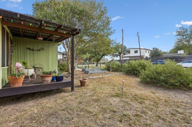 1106 Minnie Dr