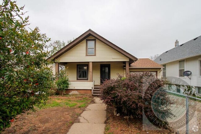 Building Photo - 2 Bed 1 Bath House