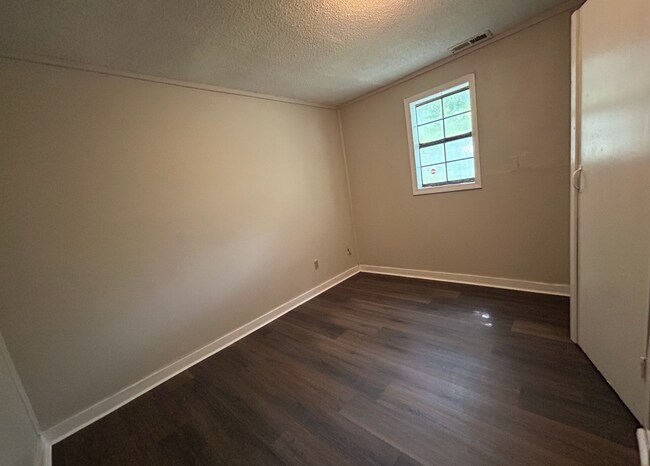 Photo - 1609 34th St SW