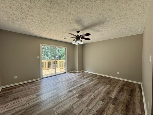 Photo - 7067 Darnell St