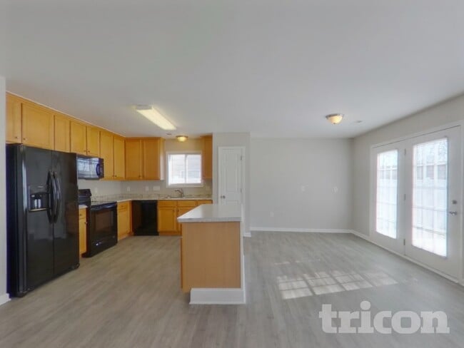 Photo - 5806 Shining Oak Ln