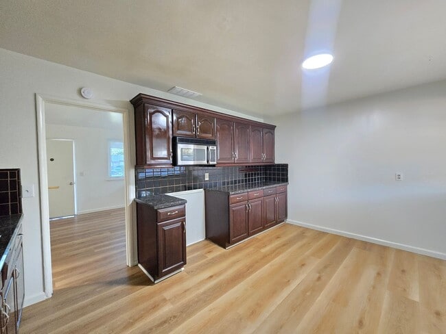 Photo - House for rent in LANCASTER | 3 Bedrooms |...