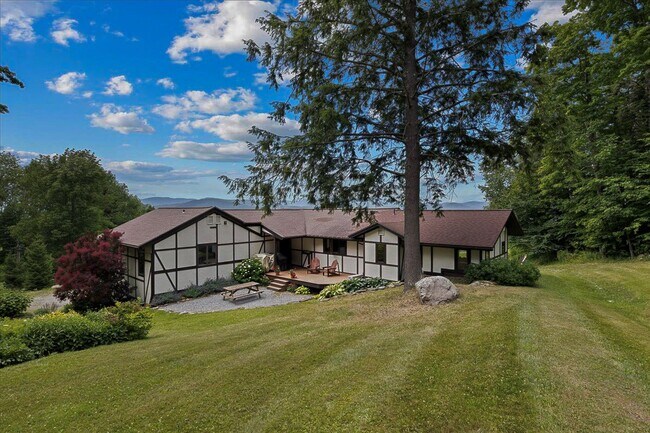Photo - 682 Ski Valley Rd