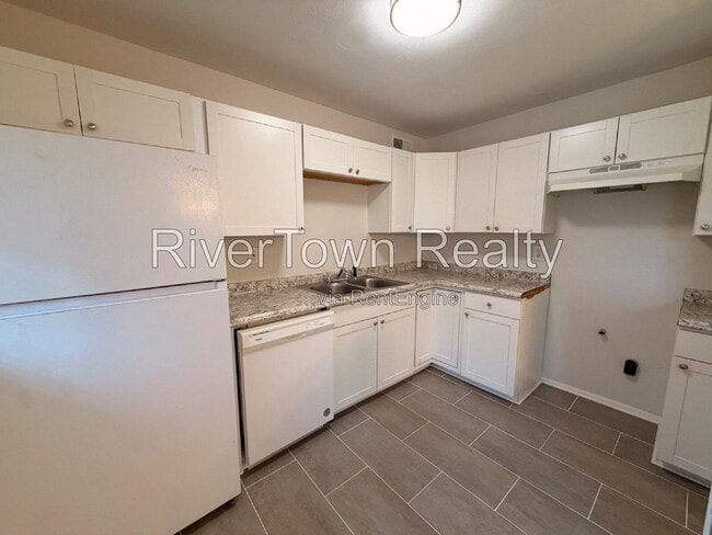 Photo - 1327 Busby Ave