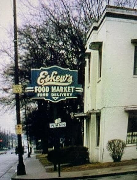 Photo - 326 W Main St