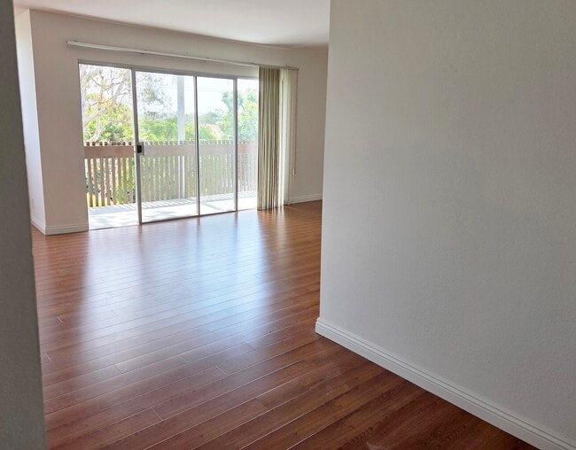 Photo - 6050 Canterbury Dr