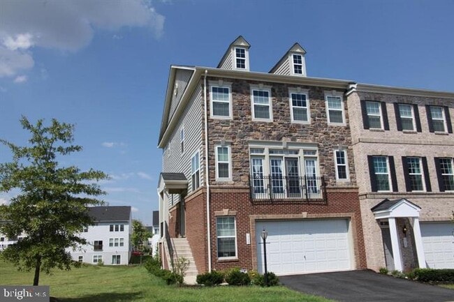Building Photo - 1720 Moultrie Terrace NE Rental