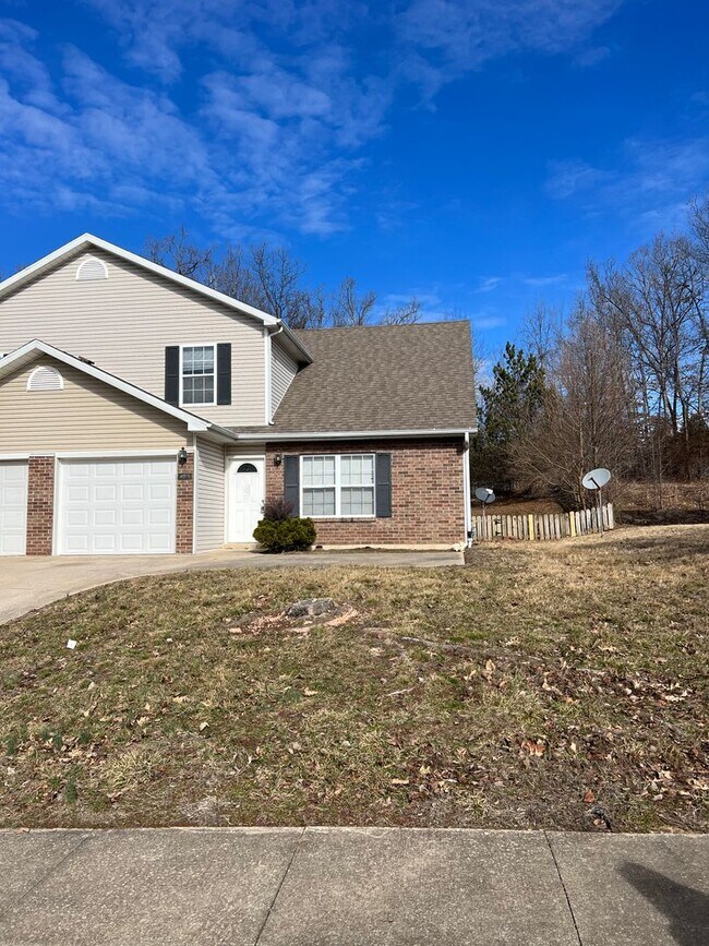 Photo - 4913-4915-4915 Kirk Hill Rd Apartment Unit 4915 Kirk Hill Rd