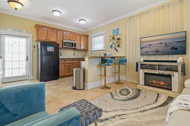 Photo - 611 S Orleans Ave Unit ID1272813P