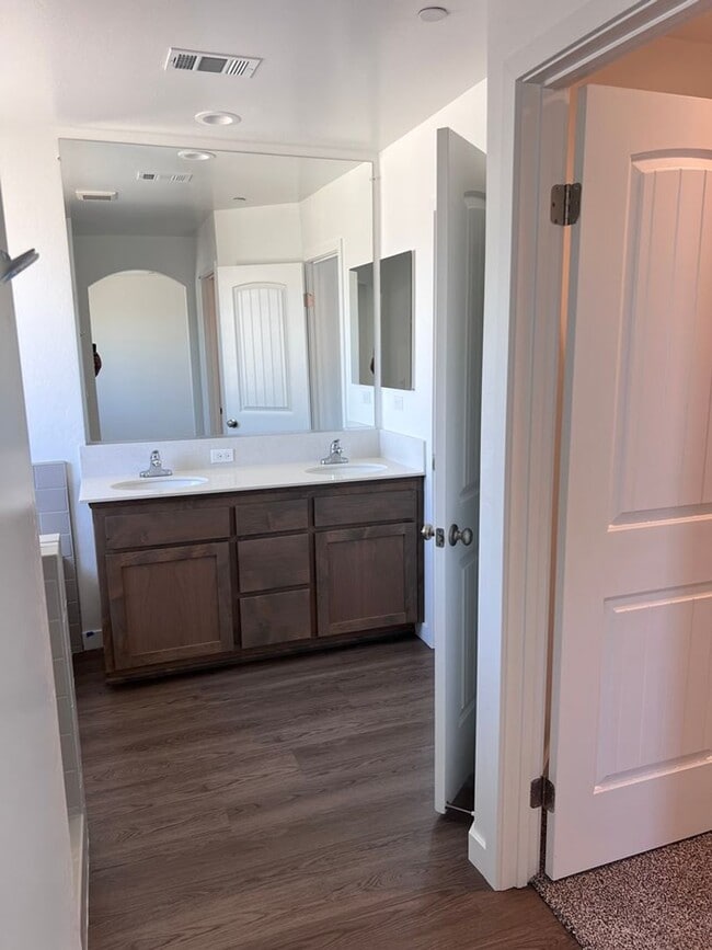 Photo - Spacious 4 bedroom house ready to be occup...