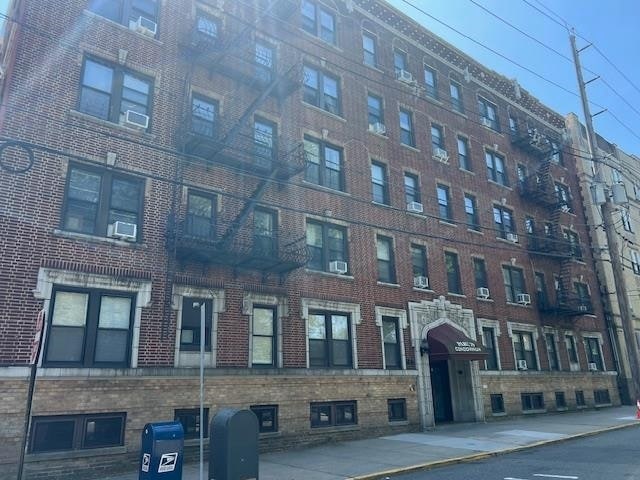 Photo - 301 79th St Unidad 206 Rental