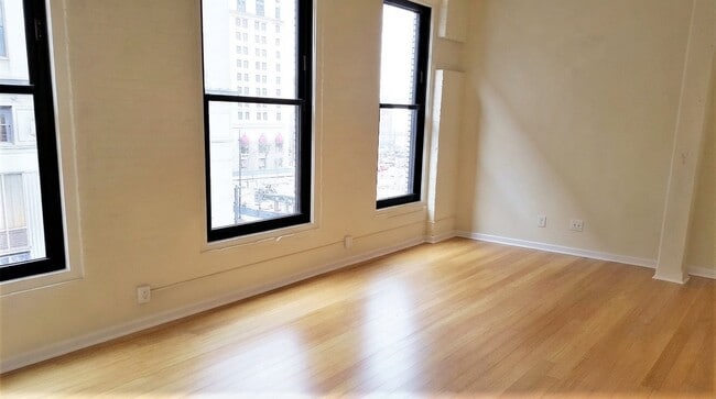 2013 Ontario St Unit 42