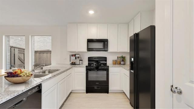 Photo - 244 Bable Run Dr