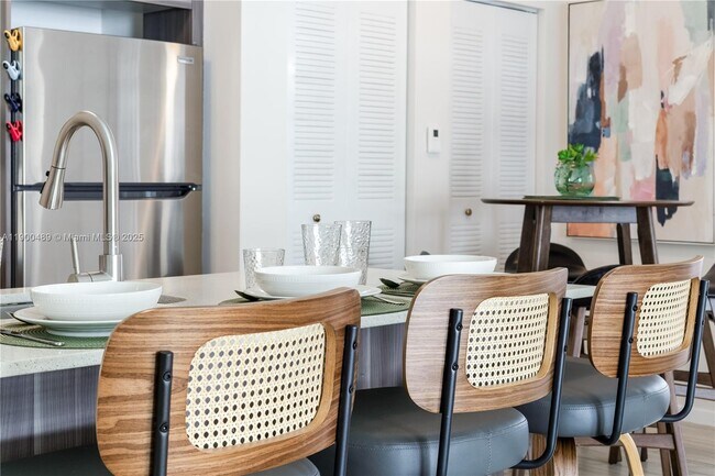 Photo - 481 NE 29th St Unit 601