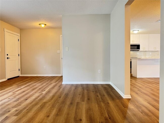 Photo - 1602 Leslie Dr
