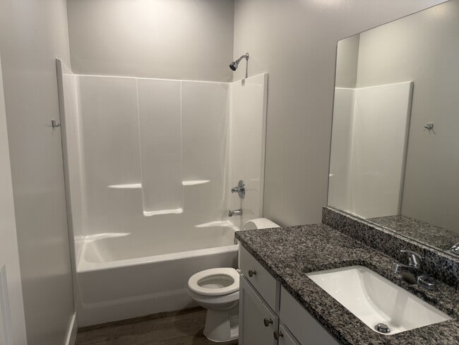 Photo - 783 N St Paul St