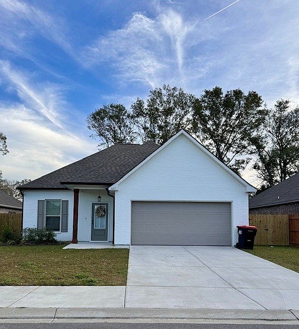107 Muscadine Ln